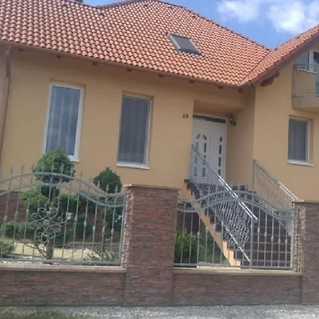 Oereghegy Vendeghaz Apartment Egerszalók Exterior foto
